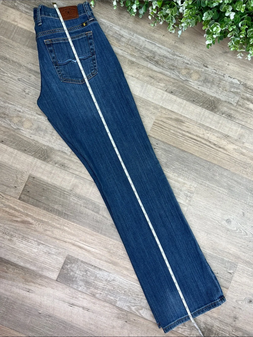 Lucky Brand Easy Rider Subtle Bootcut Straight Fit Jeans 27